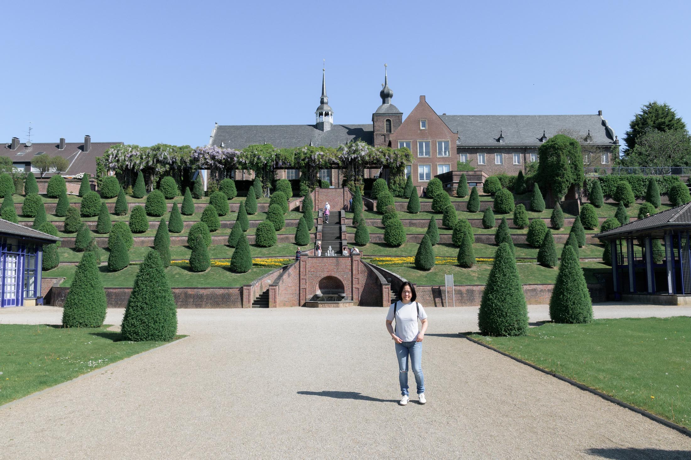 Kamp Monastery
